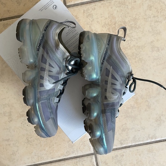 Nike Vapormax - Picture 4 of 5